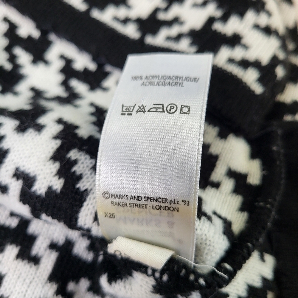 Marks & Spencer Houndstooth Sweater. Black & White. Size 14 - Picture 3 of 12